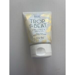 NWT 3oz perfectly posh hand creme